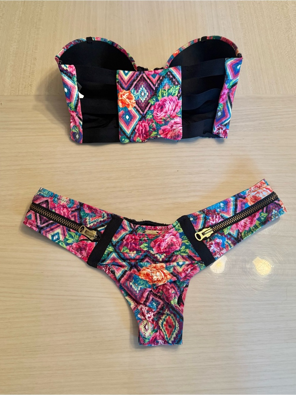 Beach Bunny Bikini Bustier Strawberry Fields Underwire Strappy Set Large 2016 L - Picture 5 of 16